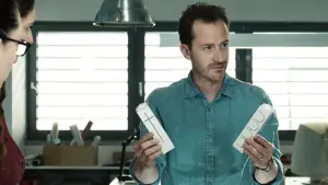 Задник до фильму"Monument" #768556