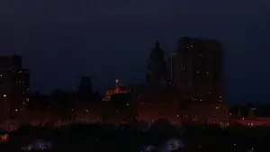 Задник до фильму"Сам удома 2: Загублений у Нью-Йорку" #567498