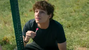 Задник до фильму"Шкодуючи за тобою" #547455