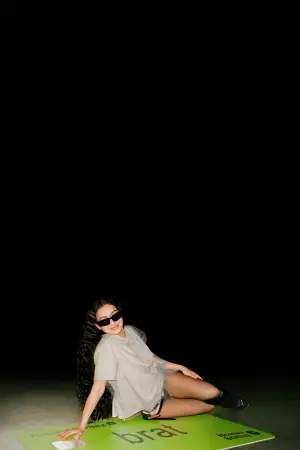 Постер до фильму"Момент" #516723