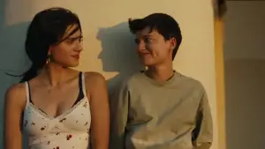 Задник до фильму"In the Summers" #760063