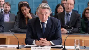 Задник до фильму"Жадібність" #426655