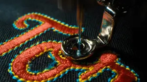 Задник до фильму"Sew Torn" #778725