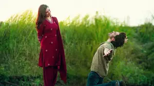 Задник до фильму"ఆంధ్ర కింగ్ తాలూకా" #788959