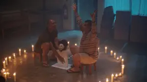 Задник до фильму"Tiba Tiba Setan" #775636