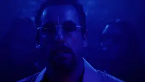 Задник до фильму"Неограновані коштовності" #672099