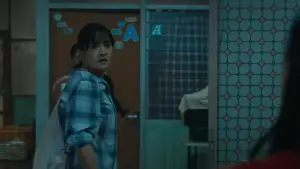 Задник до фильму"Senin Harga Naik" #765212