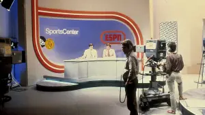 Задник до фильму"Sports Heaven: The Birth of ESPN" #792105
