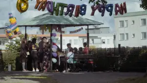 Задник до фильму"Om alla bara drar" #762463