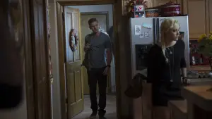 Задник до фильму"Гість" #273398