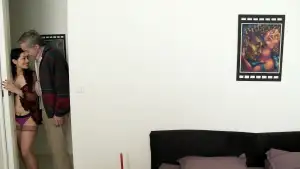 Задник до фильму"Сексуальні хроніки французької сім