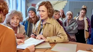 Задник до фильму"Fast perfekte Frauen" #796946