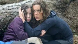 Задник до фильму"Викрадена" #300337