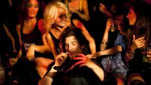 Задник до фильму"Любов живе три роки" #475002