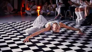 Задник до фильму"בולרום בארץ הקודש" #779853