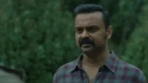 Задник до фильму"ഓഫീസര്‍ ഓണ്‍ ഡ്യൂട്ടി" #836473