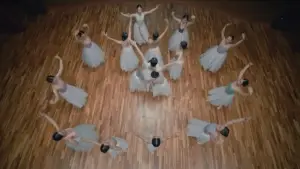 Задник до фильму"Danur: The Last Chapter" #761800