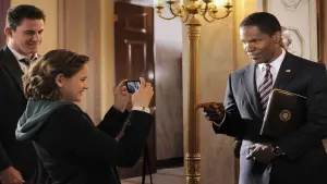 Задник до фильму"Штурм Білого дому" #321257