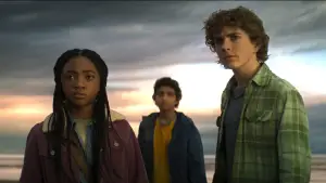 Задник до фильму"A Hero