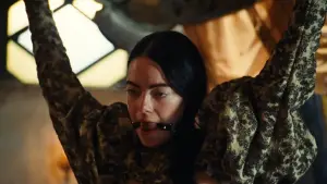 Задник до фильму"Бідолашні створіння" #584143