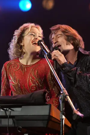 Постер до фильму"Пісня любові" #518660