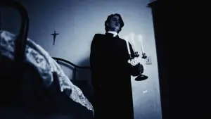 Задник до фильму"Communion" #777519