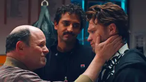 Задник до фильму"Stealing Pulp Fiction" #793372