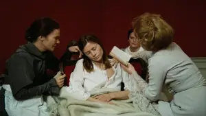 Задник до фильму"Шепіт і крик" #751933