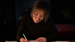 Задник до фильму"Стара жінка з ножем" #528923