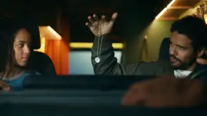 Задник до фильму"Passenger" #815058