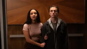 Задник до фильму"Гра в ліфті" #444342