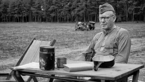 Задник до фильму"Пофарбоване пташеня" #371975