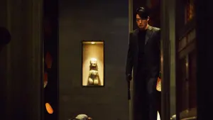 Задник до фильму"Вбивця: Дівчинка, яка може померти" #186189