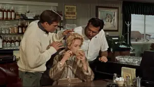 Задник до фильму"Птахи" #789337