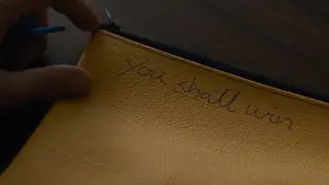 Задник до фильму"Holding the Man" #755332