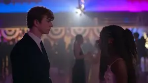 Задник до фильму"A Hero