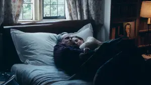 Задник до фильму"Примарна нитка" #671769