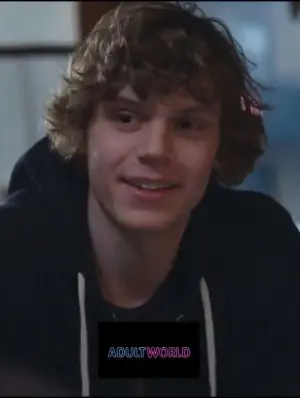 Постер до фильму"Дорослий світ" #698502