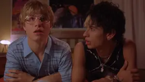 Задник до фильму"Загадкова шкіра" #637841