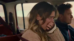 Задник до фильму"Кровоточива любов" #756210