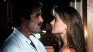 Задник до фильму"Її алібі" #707404