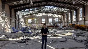 Задник до фильму"Strike on Iran: The Nuclear Question" #862688