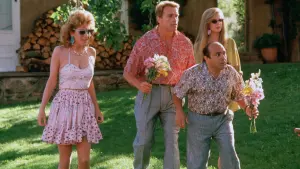 Задник до фильму"Близнята" #330594