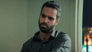 Задник до фильму"Із попелу" #166743