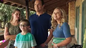 Задник до фильму"Сімейний табір" #398327