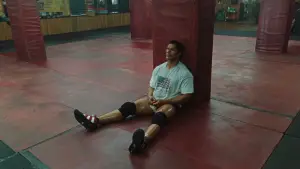 Задник до фильму"Незламний" #526328