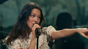 Задник до фильму"Billions Club Live with Olivia Rodrigo: A Concert Film" #823059