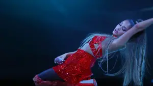 Задник до фильму"Аріана Ґранде: excuse me, i love you" #440199