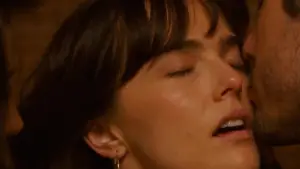 Задник до фильму"Кохатися втрьох" #521621