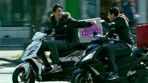 Відео до фільму Pizza Maffia | Offici&euml;le trailer PIZZAMAFFIA